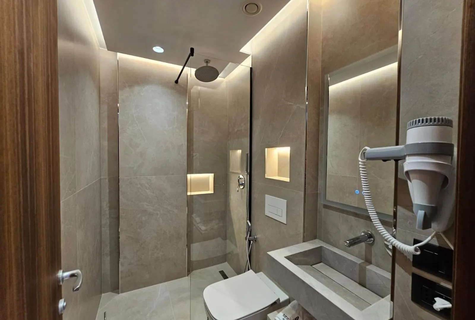 Merit Garden Hotel Ksamil